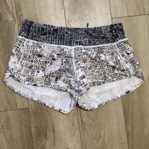 EUC Limited Edition Lululemon Seawheeze 2016 speed short Vancouver Size 4